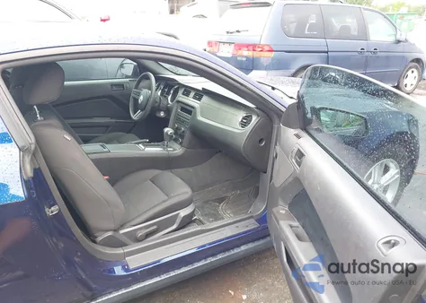 2012 Ford Mustang V6 z USA, uszkodzony, nr VIN 1ZVBP8AM7C5217876